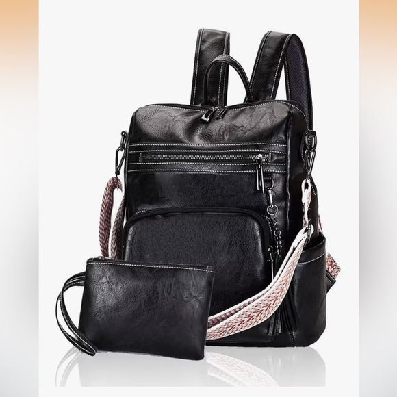 Handbags - Elegant Black Leather Backpack 025
